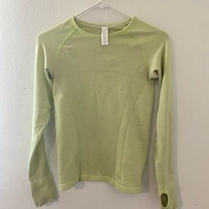 Ivivva girl 12 green long sleeve